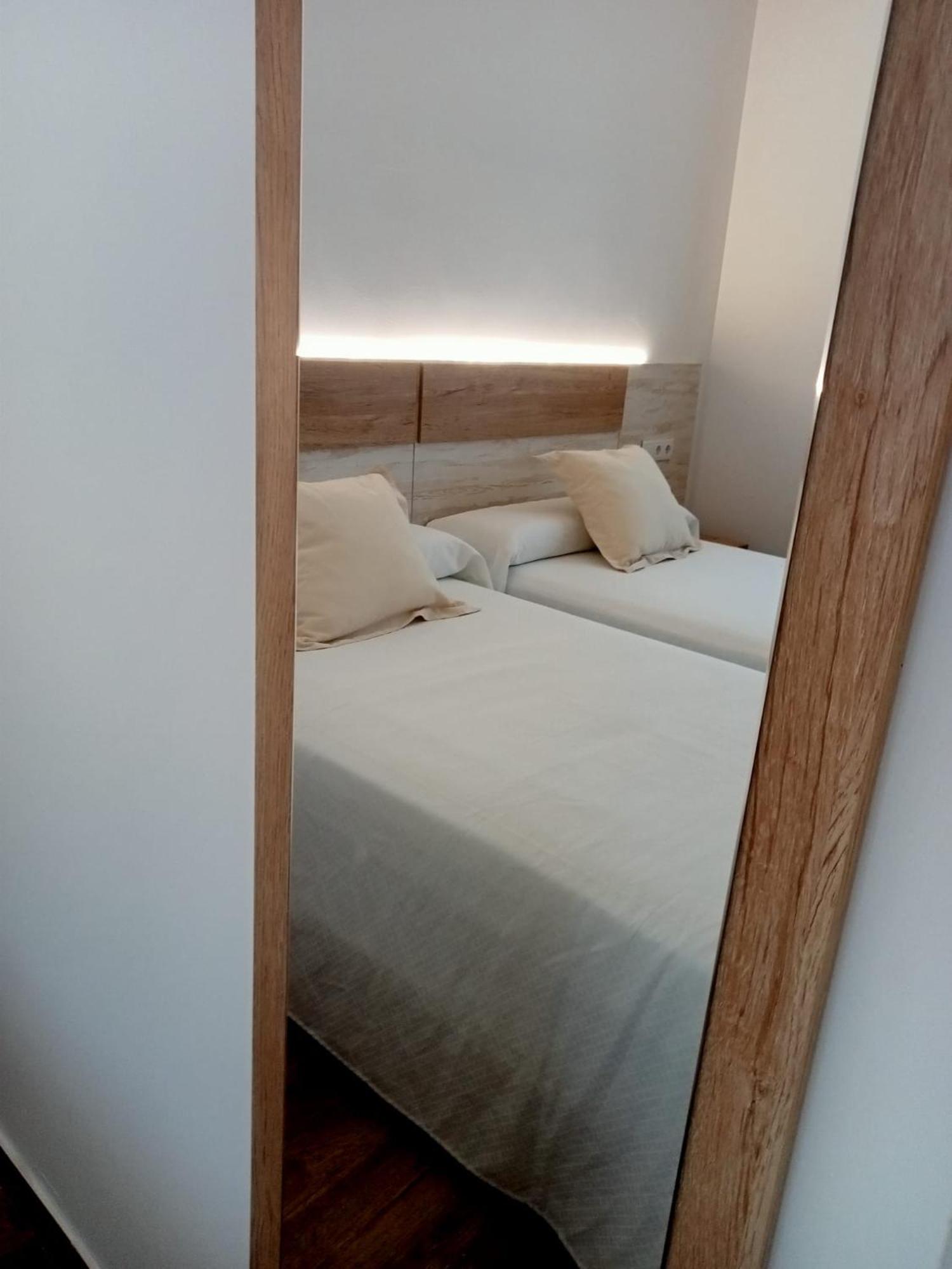 Apartamentos El Arenal Асебо Стая снимка